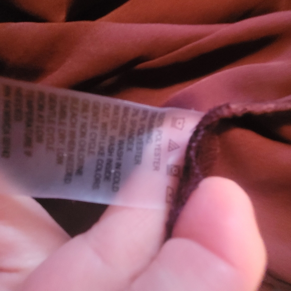 Black Label maroon blouse - Picture 9 of 9